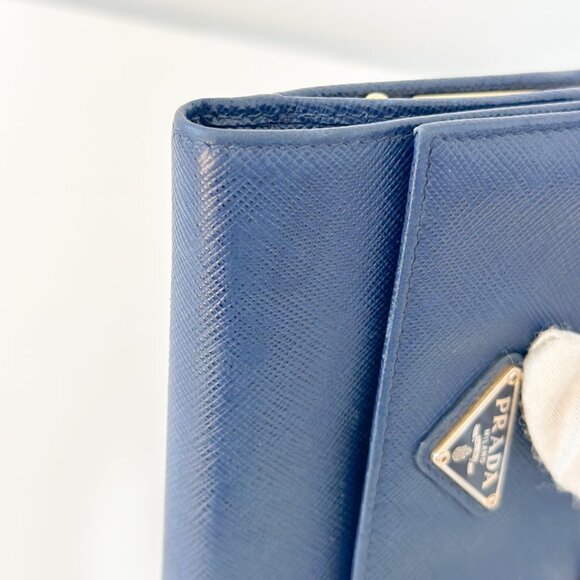 Prada Saffiano Wallet - Picture 11 of 11